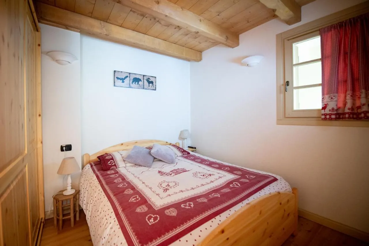 Apartment Trilocale Alpes: Dimentica L'Auto E Rilassati Ponte Di Legno Italy