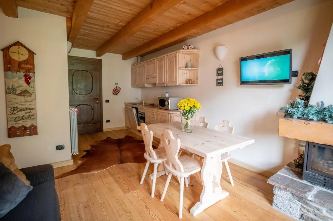 Apartamento Trilocale Alpes: Dimentica L'Auto E Rilassati Ponte Di Legno
